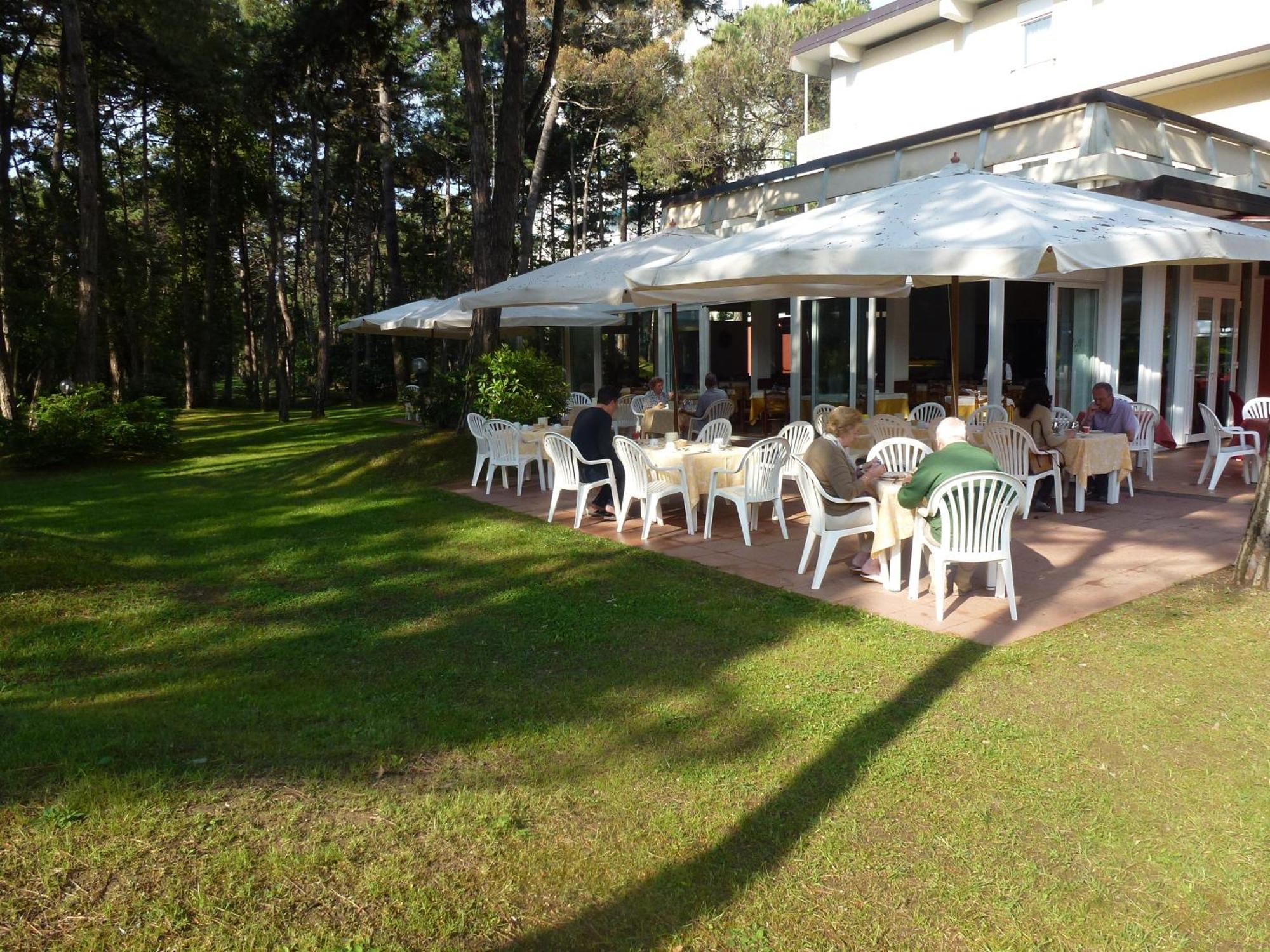 Hotel San Marco Lignano Sabbiadoro Exterior foto